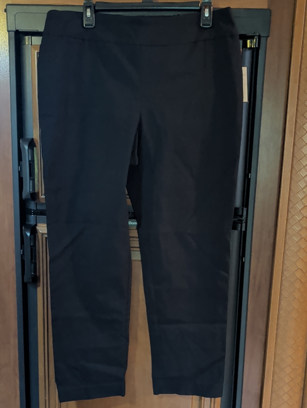 Dana Buchman Black Straight Leg Pants LS